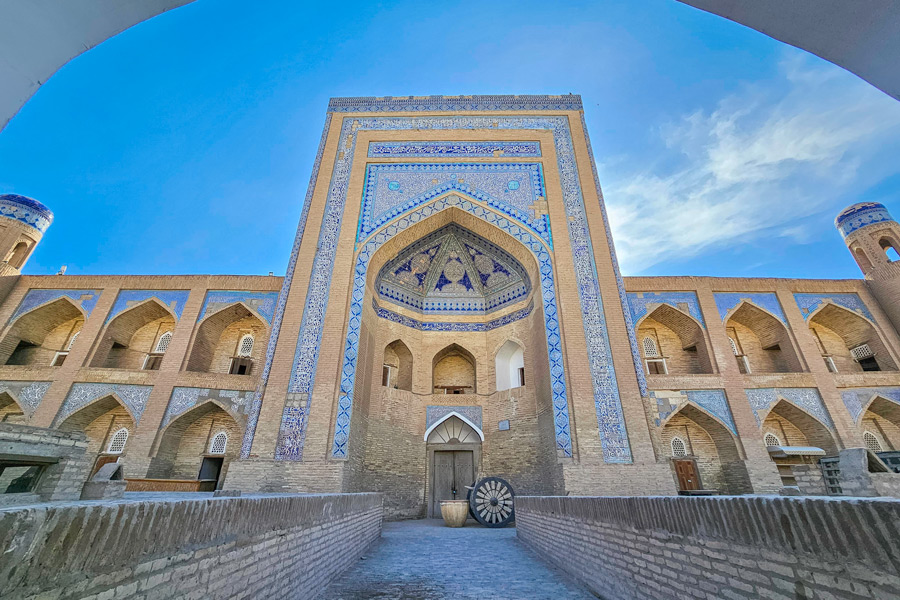 From Khiva Train Station to to Hotel Transfer